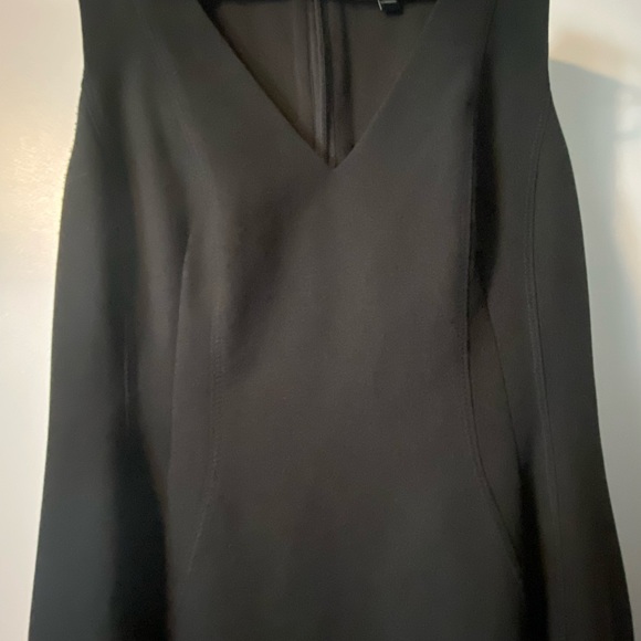 Banana Republic A line black dress with pockets! - Picture 1 of 3